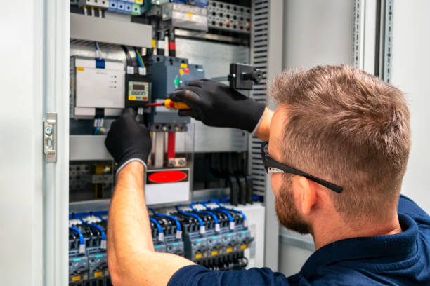 Best Affordable Emergency Electrician  in Deerfield Beach, FL